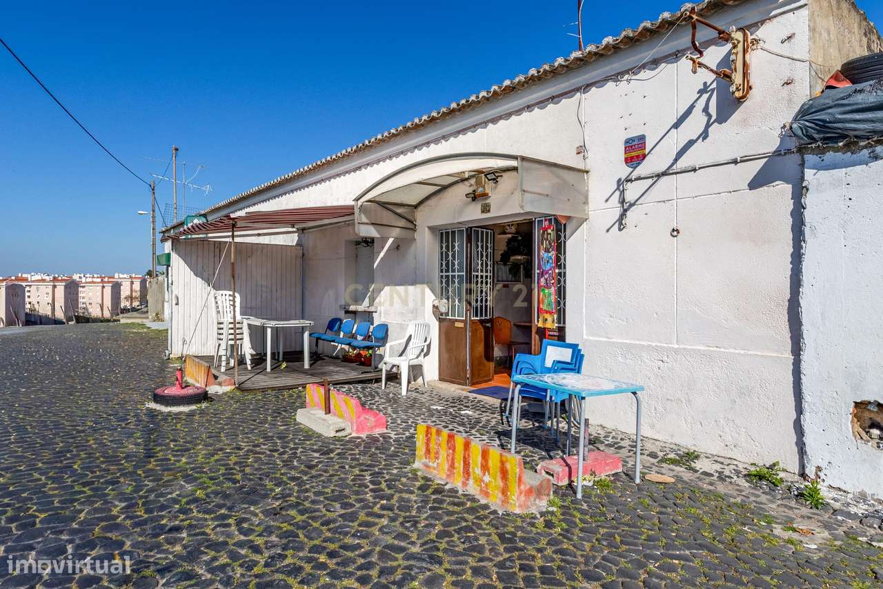 Prédio para Investimento | Afetação a Comércio | Santa Clara – Lisboa - Grande imagem: 4/15
