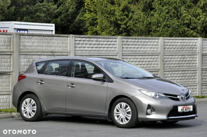 Toyota Auris 1.33 VVT-i Premium Comfort - 26