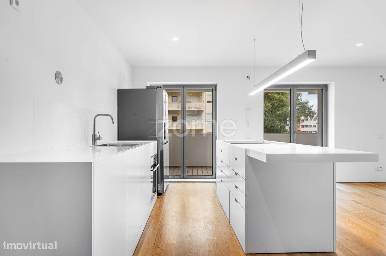 Casa ou Moradia T3 Renovada de Charme na Foz, Porto - Grande imagem: 4/41