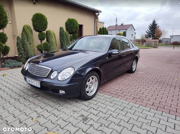 Mercedes-Benz Klasa E 200 CDI Classic - 1