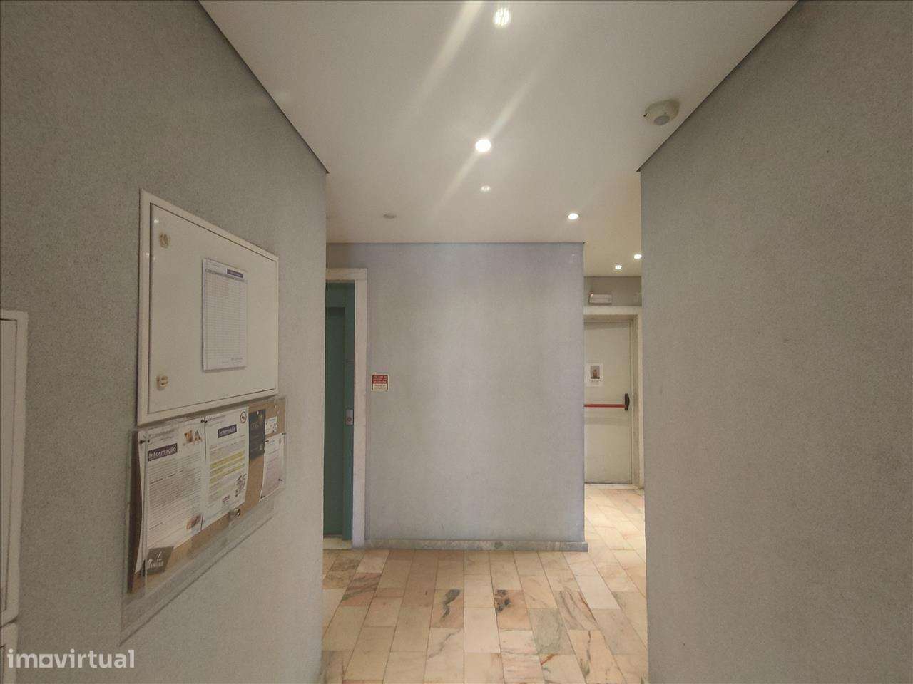 Apartamento T3 moderno no Afonsoeiro - Grande imagem: 2/22