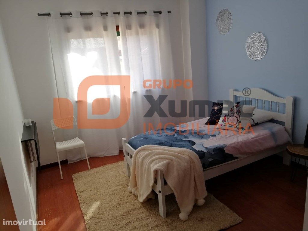 Em apartamento Arrenda-se Quarto- Condições excecionais!!