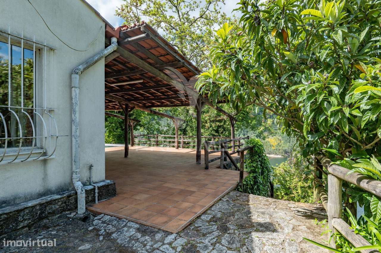 Refúgio de Luxo no Gerês – Moradia Térrea T4 - Grande imagem: 5/39