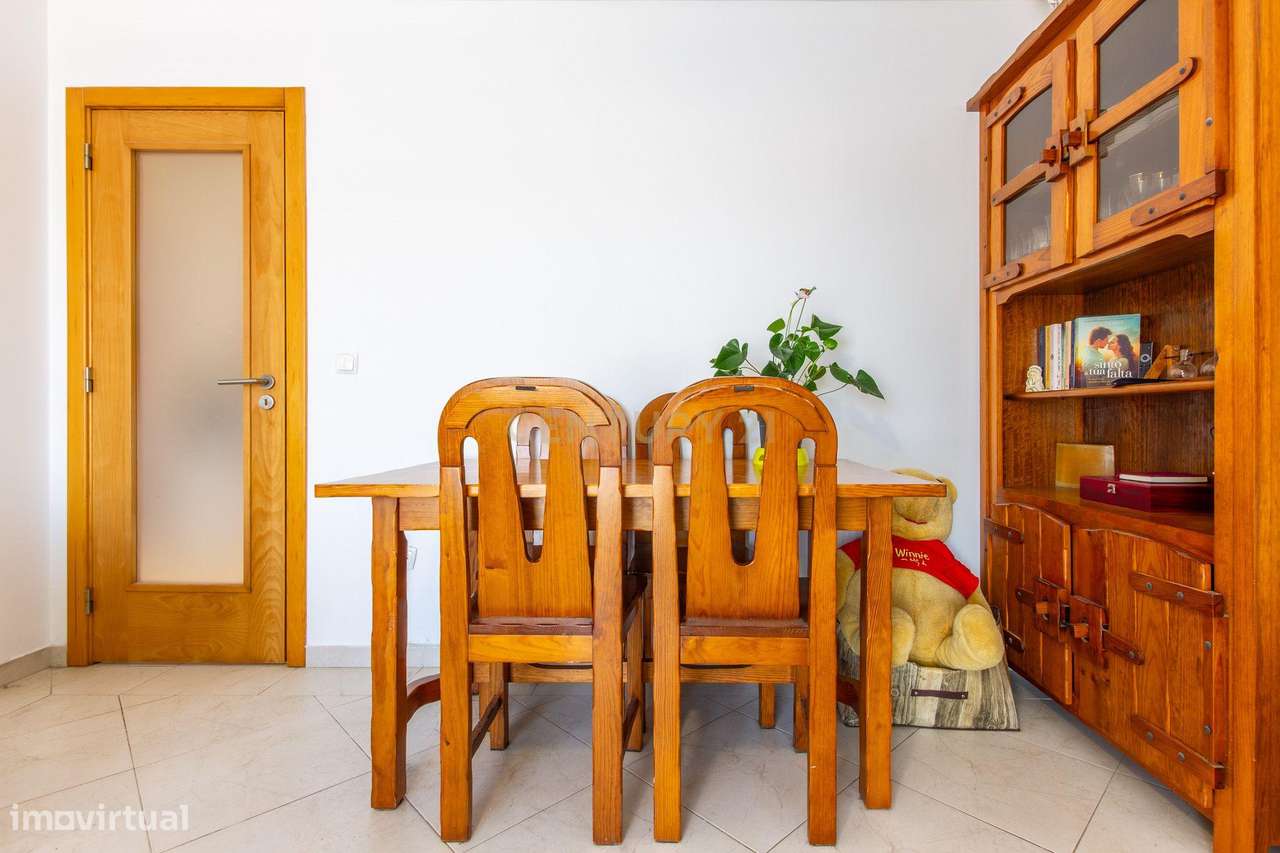 Quinta do Conde - Apartamento de 3 assoalhadas com varanda, lavandaria-7