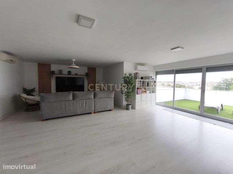 Apartamento T3 +1 duplex c/ garagem - Seixal - Grande imagem: 5/8