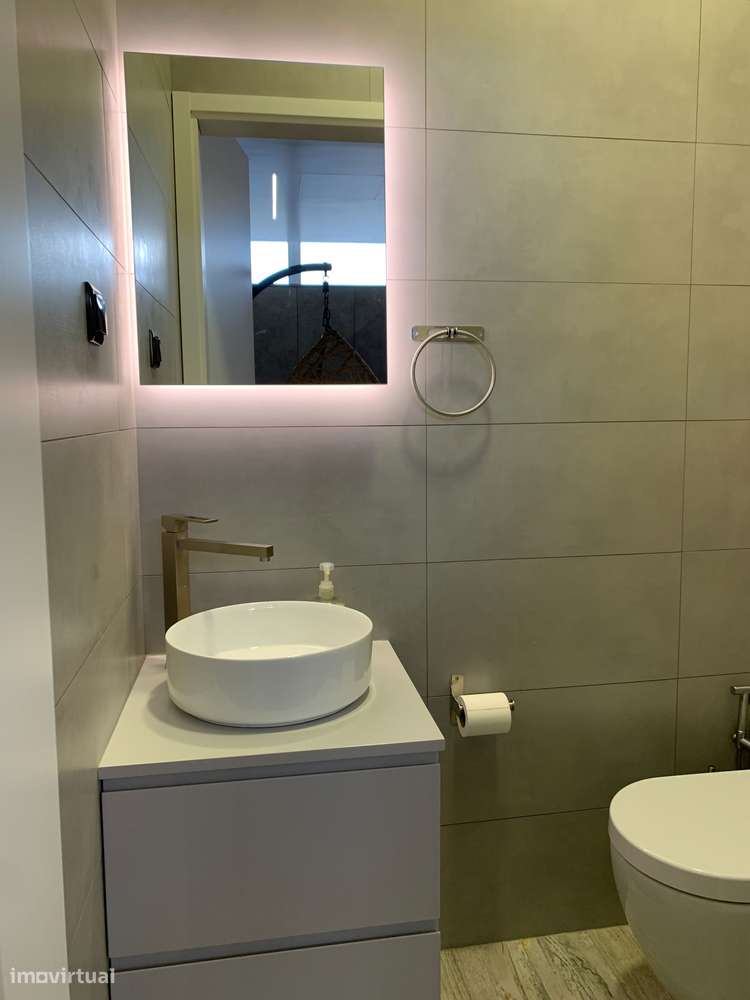 Apartamento T2 remodelado, com estacionamento - Benedita, Alcobaça-28