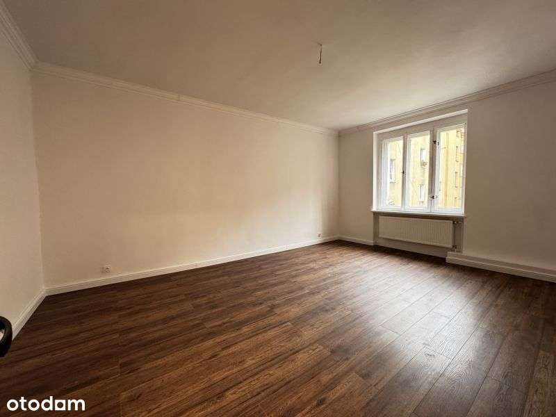 Duże mieszkanie w centrum miasta-1