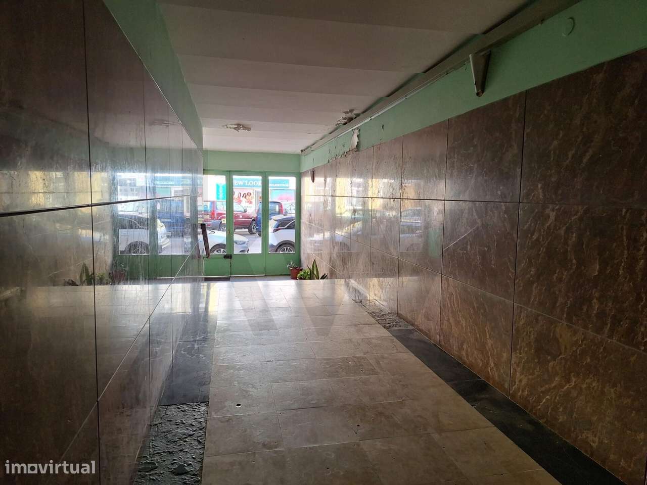 T1 | Arroios | Praça do Chile | Para renovação | Prédio com elevador-25