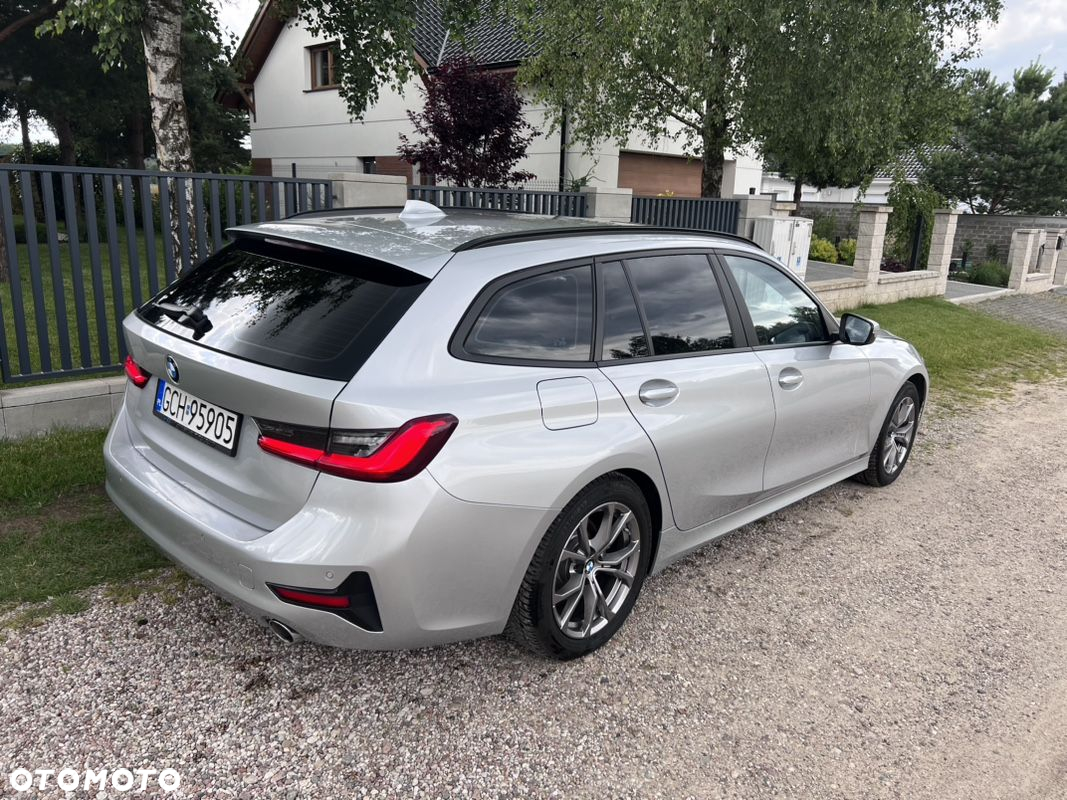BMW Seria 3 318d Touring Advantage - 8
