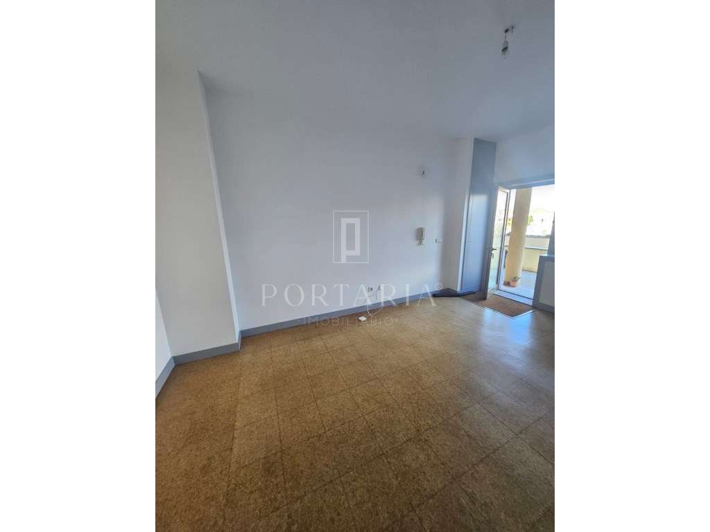 Apartamento T2 para Arrendar perto da universidade, Aveiro - Grande imagem: 2/20