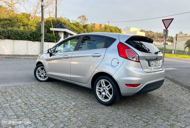 Ford Fiesta 1.5 TDCi Titanium - 4