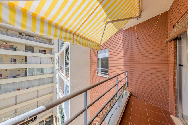 Apartamento T2 - Oportunidade Única a 5 Min da Praia da Rocha!-49