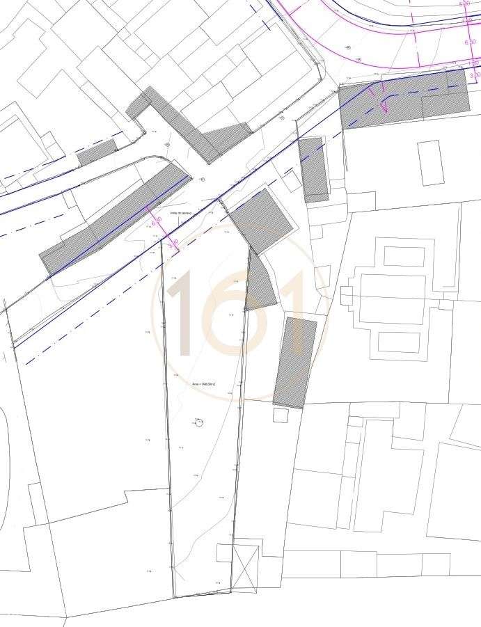 Terreno c/ projecto licenciado p/ Moradia unifamiliar de 500m2-7