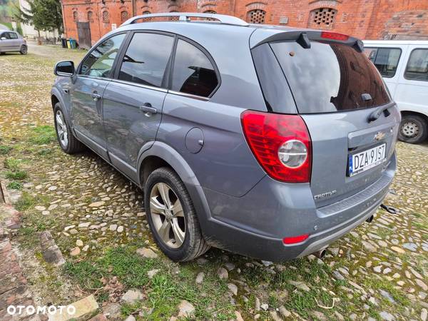 Chevrolet Captiva 2.4 LT+ - 6