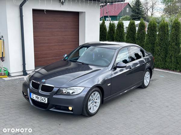 BMW Seria 3 318i - 12