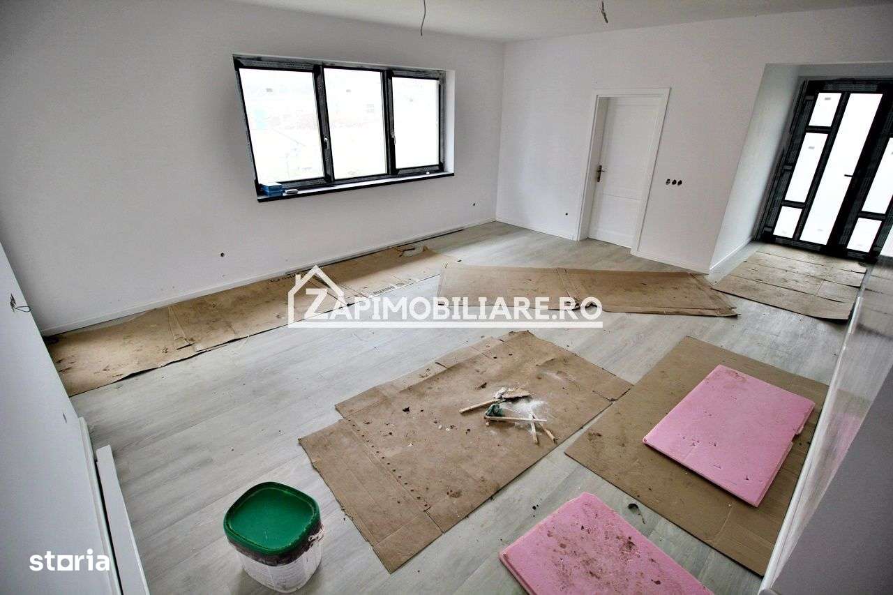 Casa la cheie cu gard,4 camere,2 bai,528mp teren, zona Penny - Imagine principală: 5/8