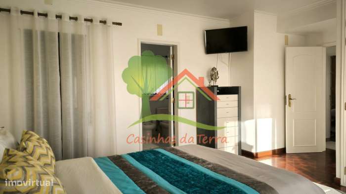 Moradia T5 com Vista de Mar Deslumbrante em Baleia, Carvoeira-6