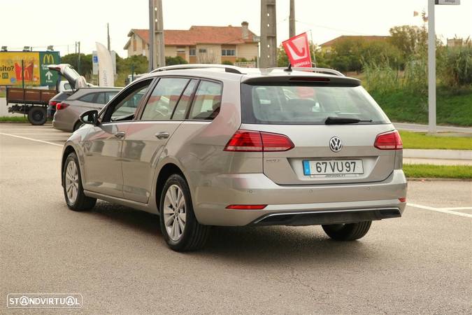 VW Golf Variant 1.6 TDi Confortline DSG - 8