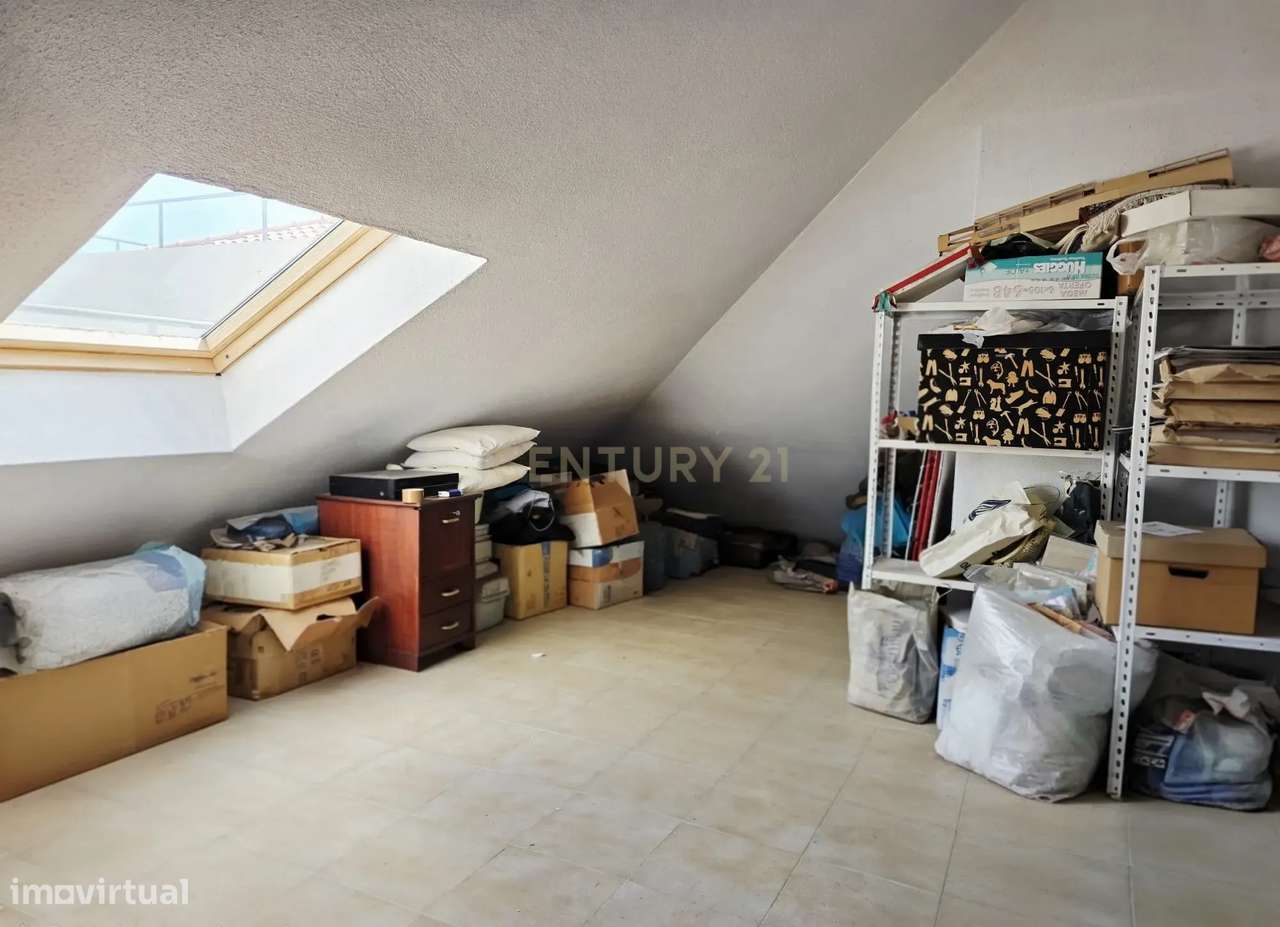 Apartamento T3 com garagem, em São Domingos de Rana, Cascais-32