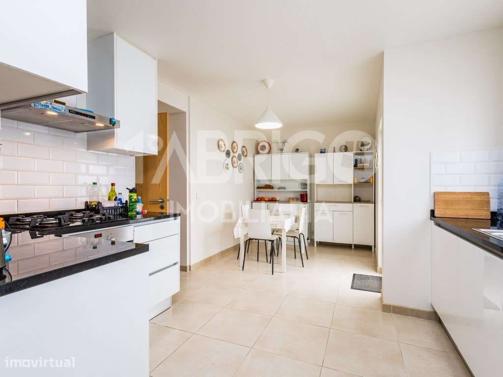 T4 Duplex no centro da Marinha Grande-29