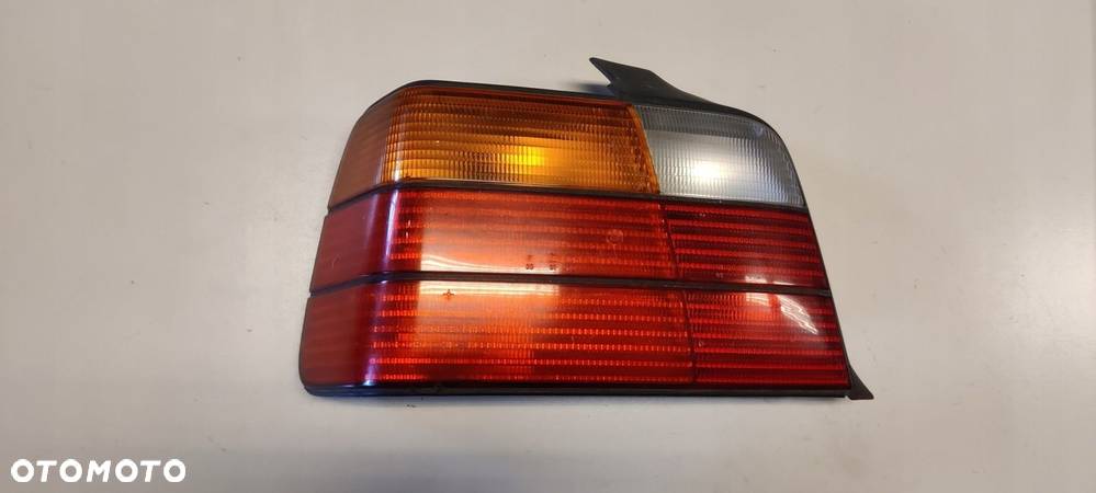 Lampa Tylna BMW E36 OE 1387045 Lewa zespolona - 1