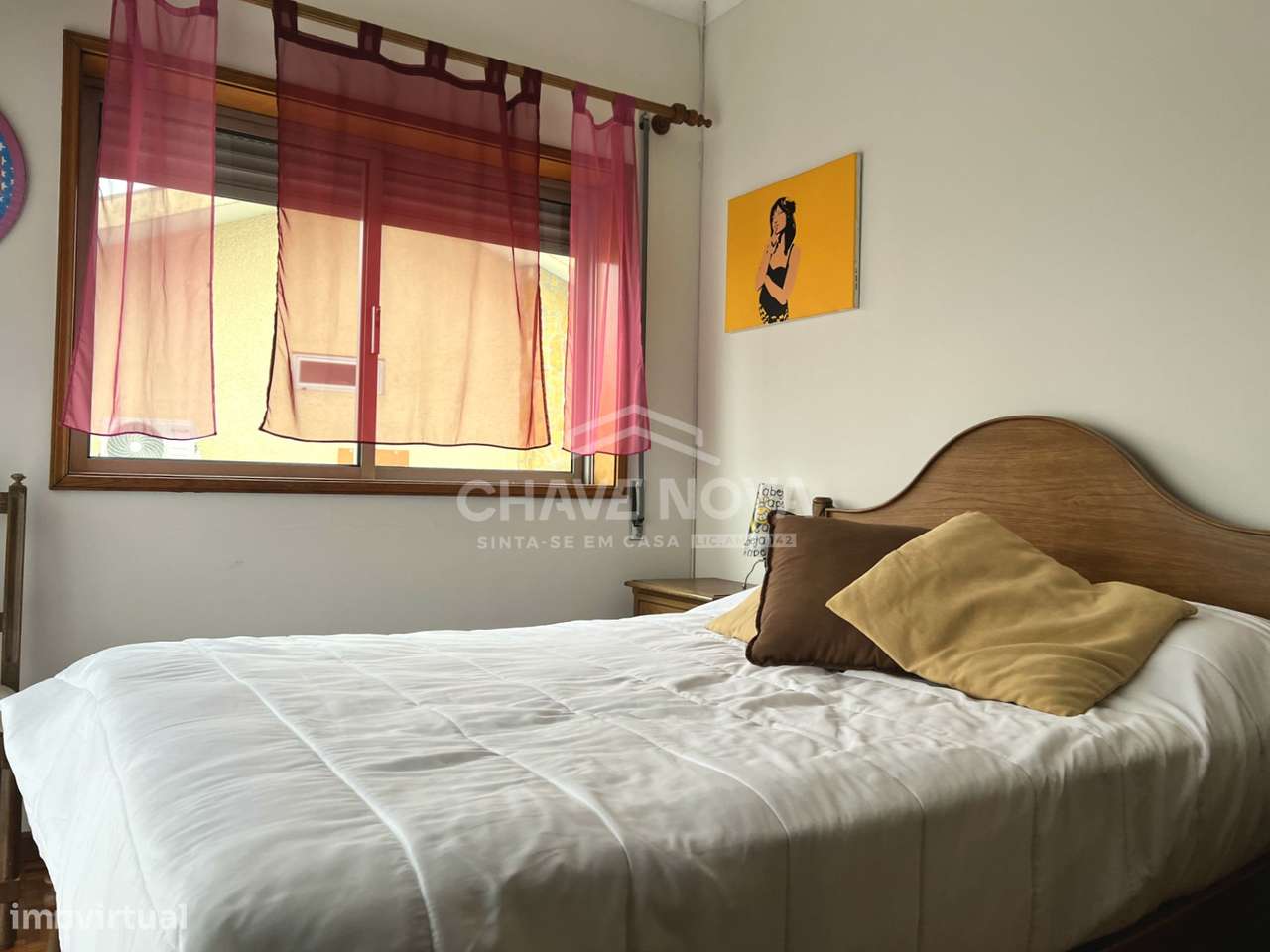 Moradia T4 com jardim e garagem em Ermesinde-13