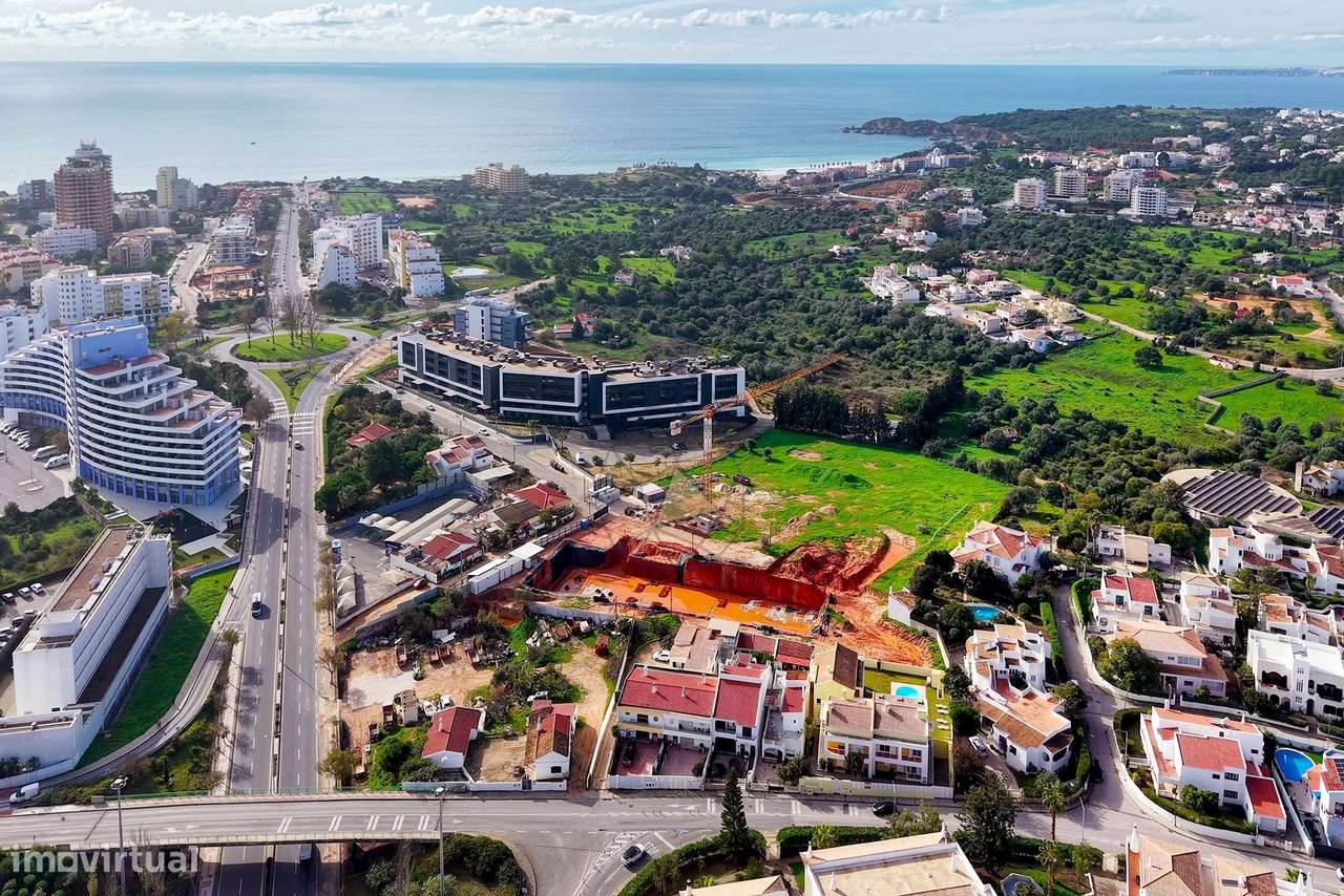 APARTAMENTO T2 COM 137,60m2 COM BOX E TERRAÇO PRIVATIVO NO HORUS RESID-36