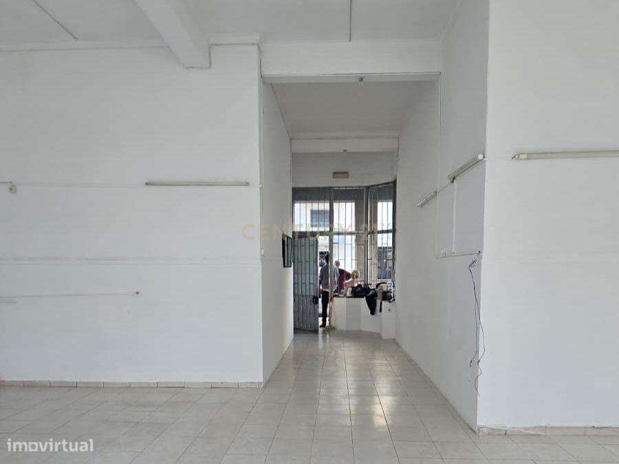 Loja em Laranjeiro, Almada - Oportunidade Única! - Grande imagem: 5/5