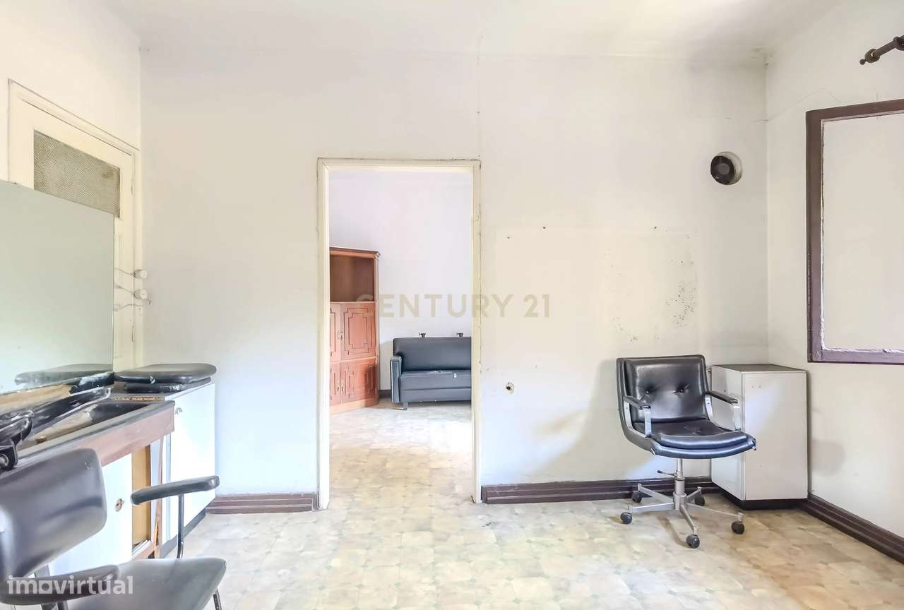 Casa T3 em Gondomar com Vista e Grande Potencial de Recuperação - Grande imagem: 5/34