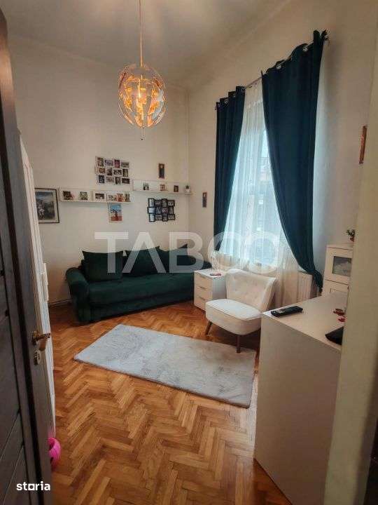 Apartament in cartierul Gruia de vanzare cu 3 camere 2 bai la vila - Imagine principală: 2/8