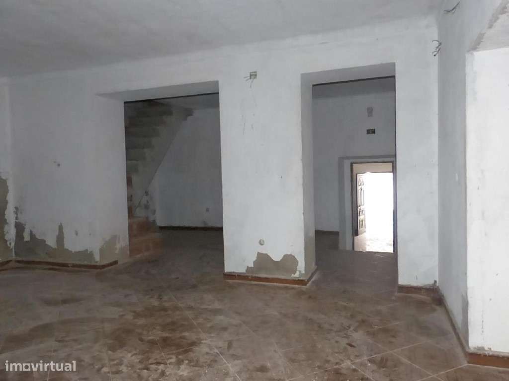 Moradia em Banda de 2 pisos situada em Ervidel - Grande imagem: 5/16