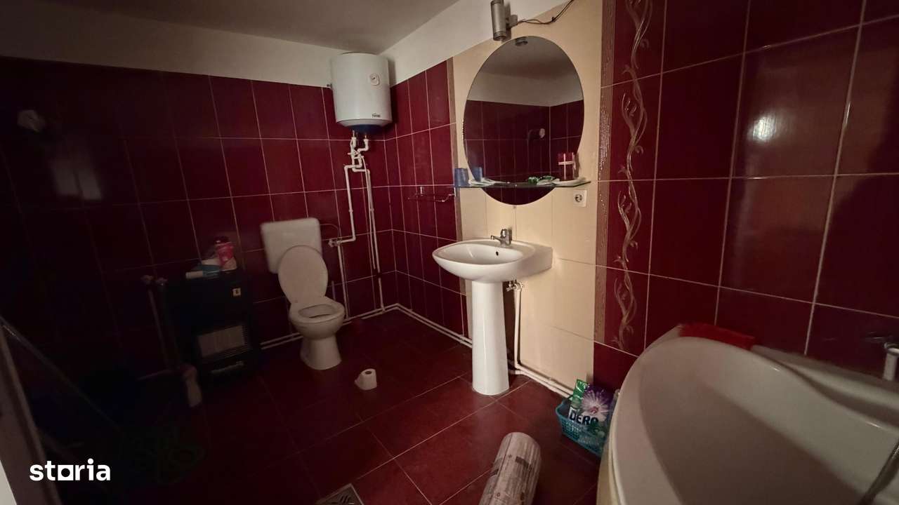 Casă de vânzare în Berveni- în curs de amenajare-6