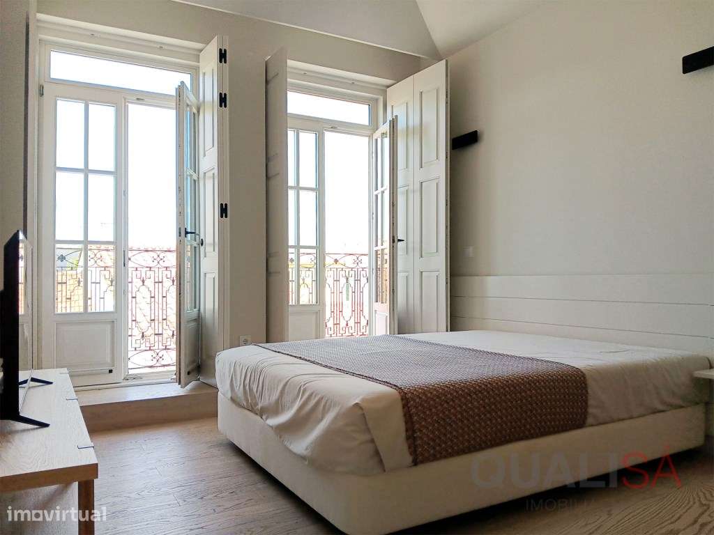 Apartamento T0 novo com varanda, equipado e mobilado, no centro his... - Grande imagem: 3/29