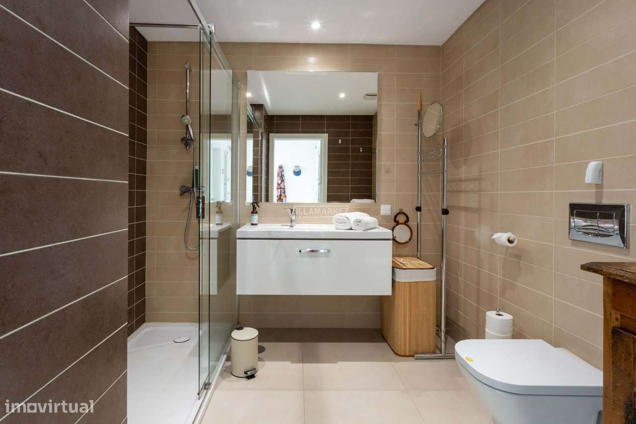 LUXUOSA VILLA V3 + 1 COM PISCINA E GARAGEM PRIVATIVA SITUADA NA CORREE-22