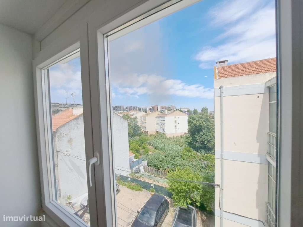 Apartamento T2 para venda em Forte da Casa (junto ao Alverca Park) ...-11