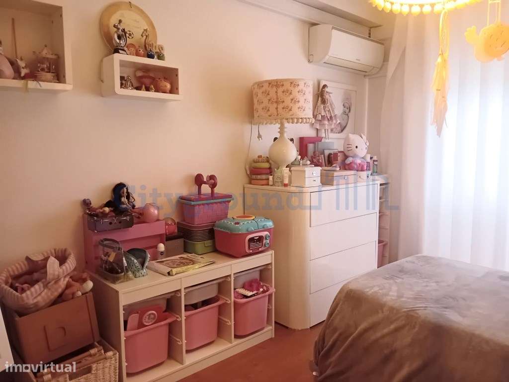 Apartamento T3 no Centro de Ourém com Terraço-11