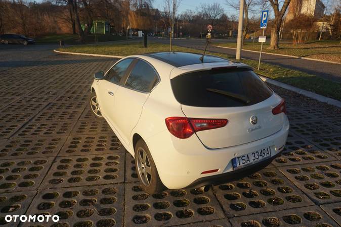 Alfa Romeo Giulietta 1.4 TB MultiAir Distinctive TCT - 6