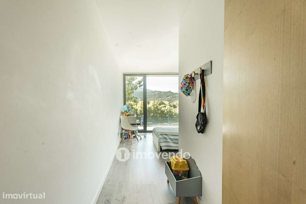 Moradia T3 única, mobilada e equipada, em Cabeceiras de Basto-27