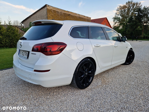 Opel Astra 1.6 Turbo Sports Tourer - 25