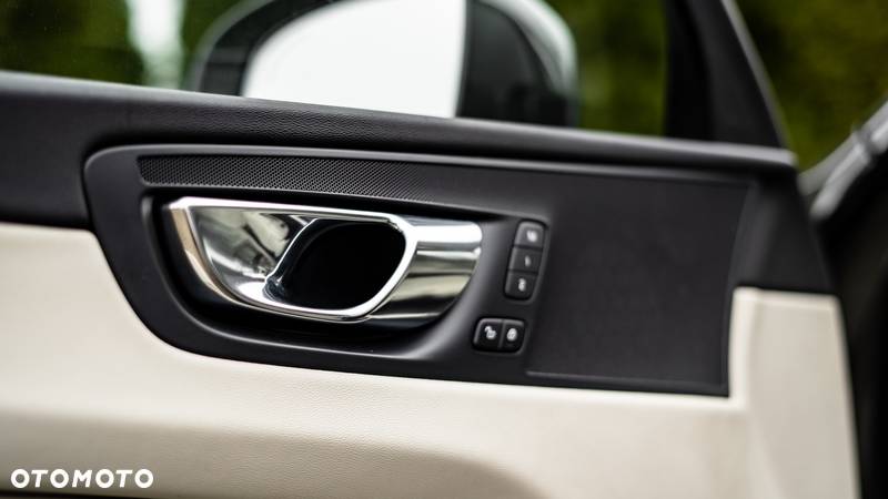 Volvo XC 60 D4 AWD Inscription - 20