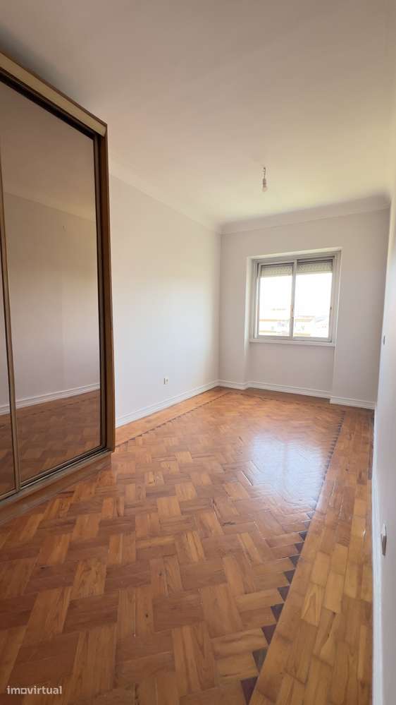 Apartamento T2 Benfica-7