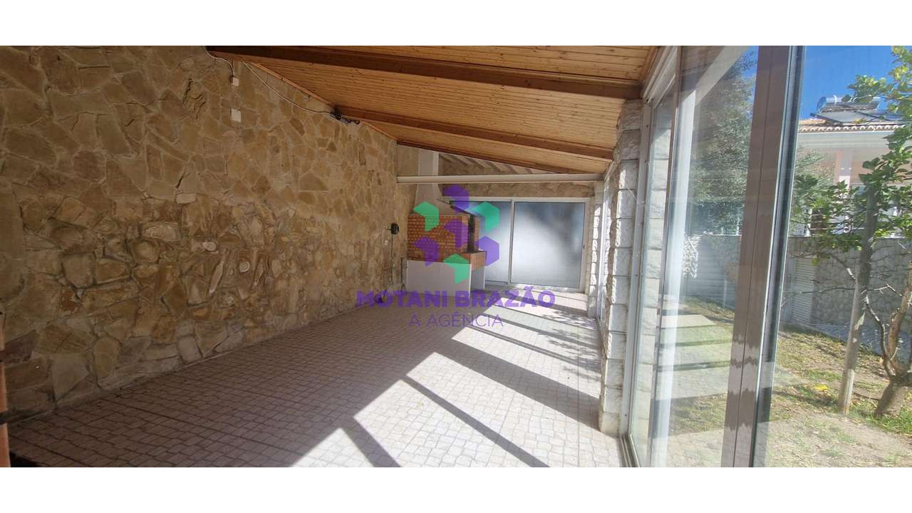 Magnífica Moradia Sesimbra c/Piscina-10