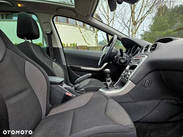 Peugeot 308 1.6 Premium - 5