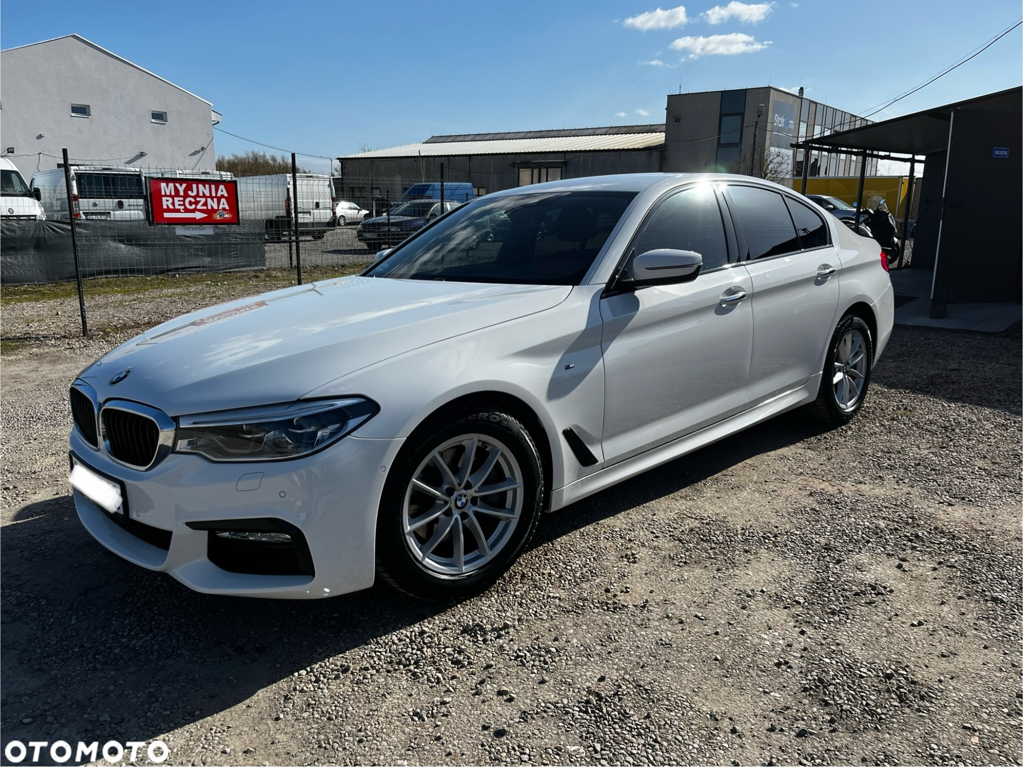 BMW Seria 5 520d M Sport - 9