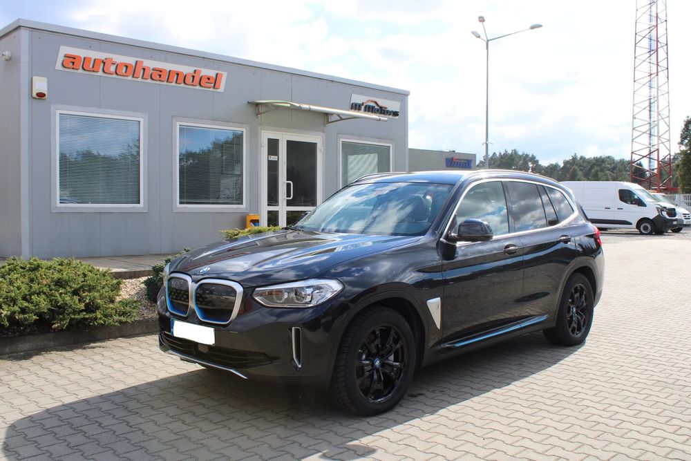 BMW iX3 2021