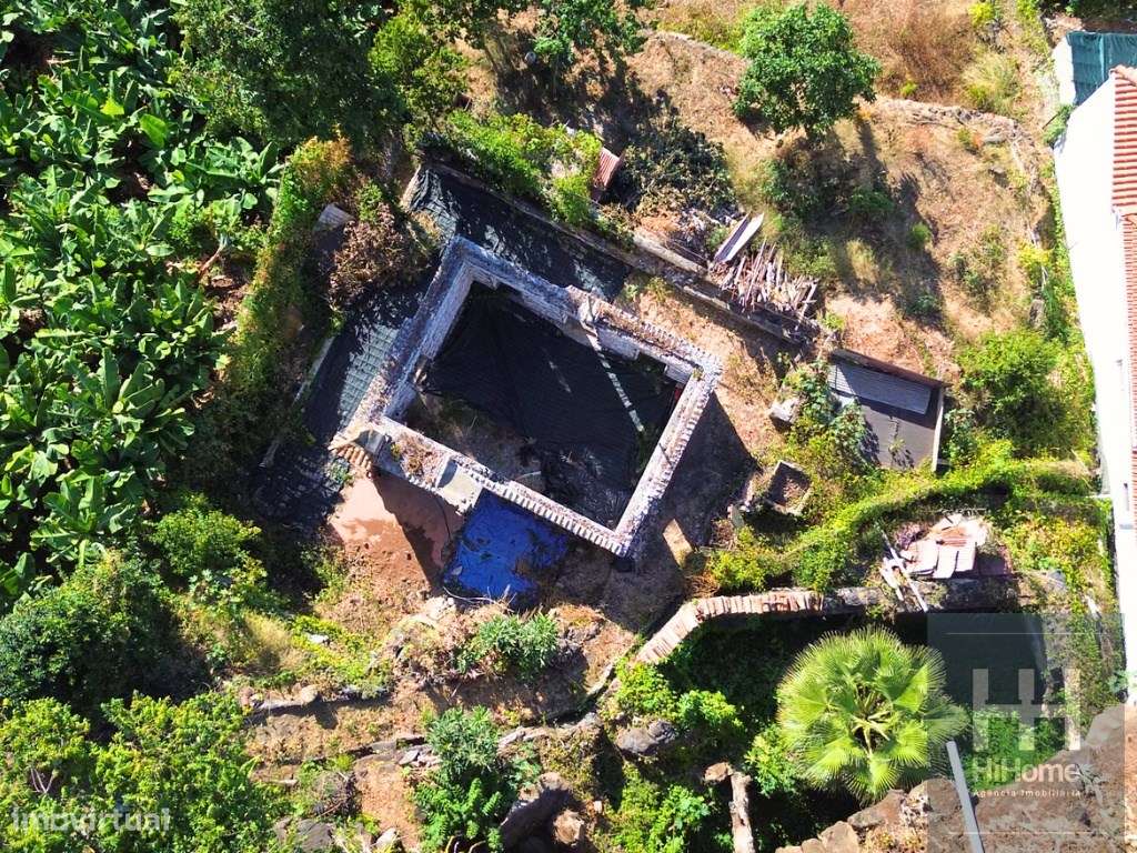 Terreno misto com moradia em ruínas para construção com vista mar - Grande imagem: 5/27