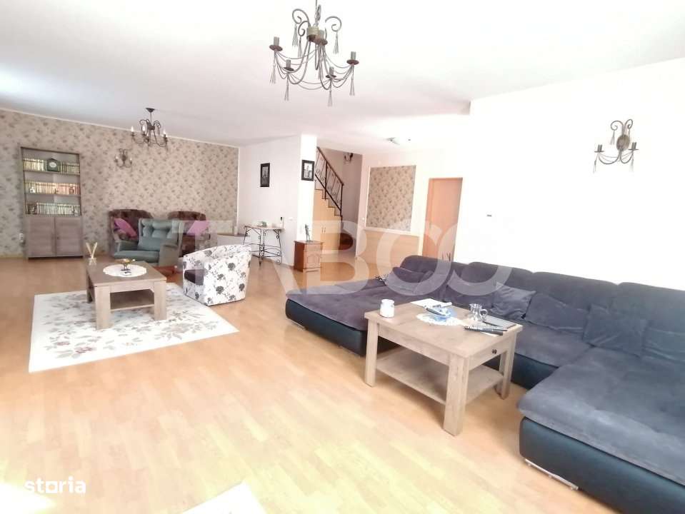 Casa individuala 6 camere de vanzare 250 mpu 361 mp teren zona Lupeni - Imagine principală: 4/13