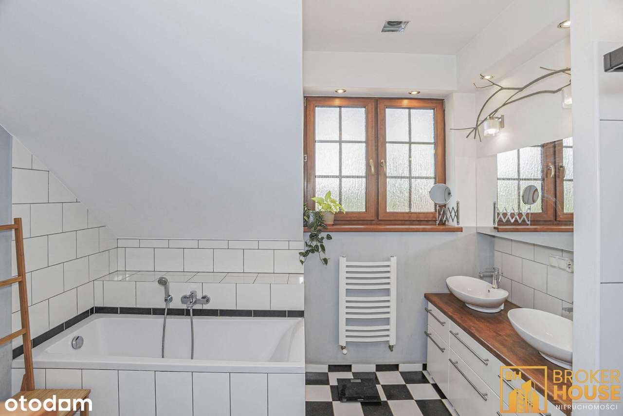 Wyjątkowy dom na dużej działce- Ciepielowice-14