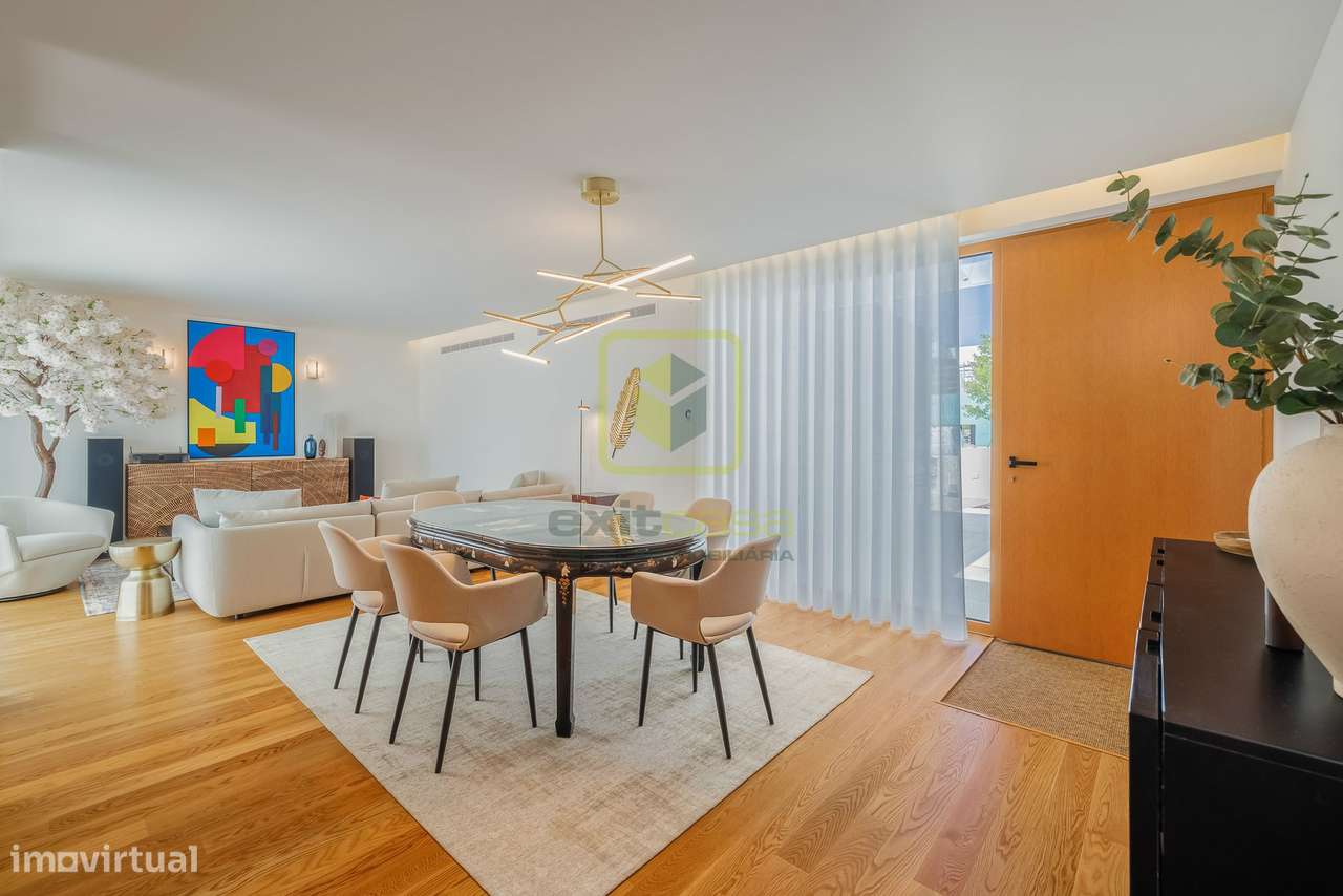 Moradia T4+1 - Grande imagem: 5/24