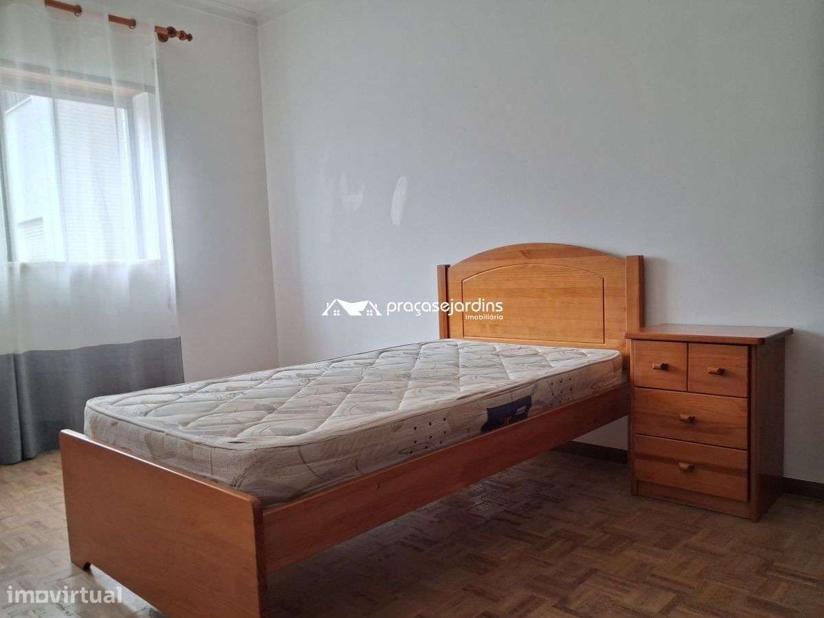 Quarto na Marques de Pombal - Grande imagem: 2/12